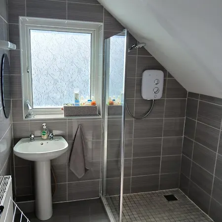 Baywatch, Shannon River View Holiday home