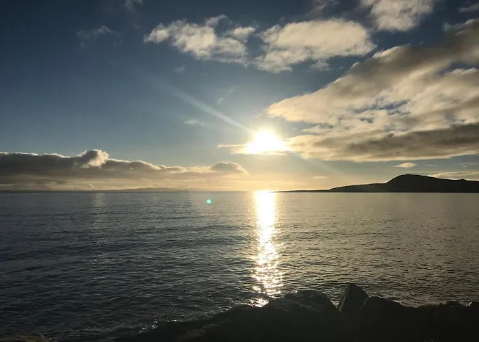 Baywatch, Shannon River View *