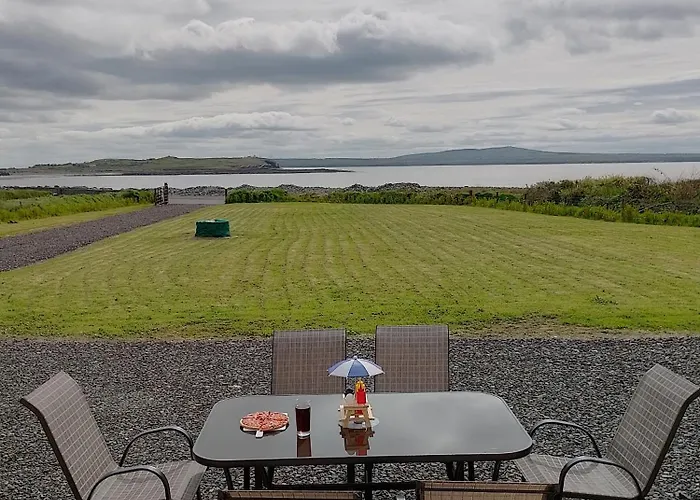 Baywatch, Shannon River View בית נופש *