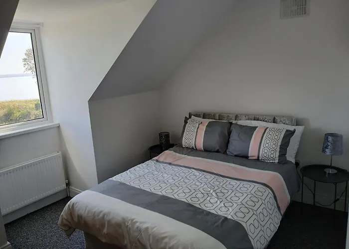 Baywatch, Shannon River View *